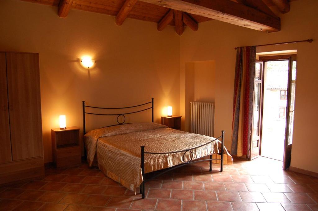 Montelupo Albese Agriturismo 'D Raine חדר תמונה